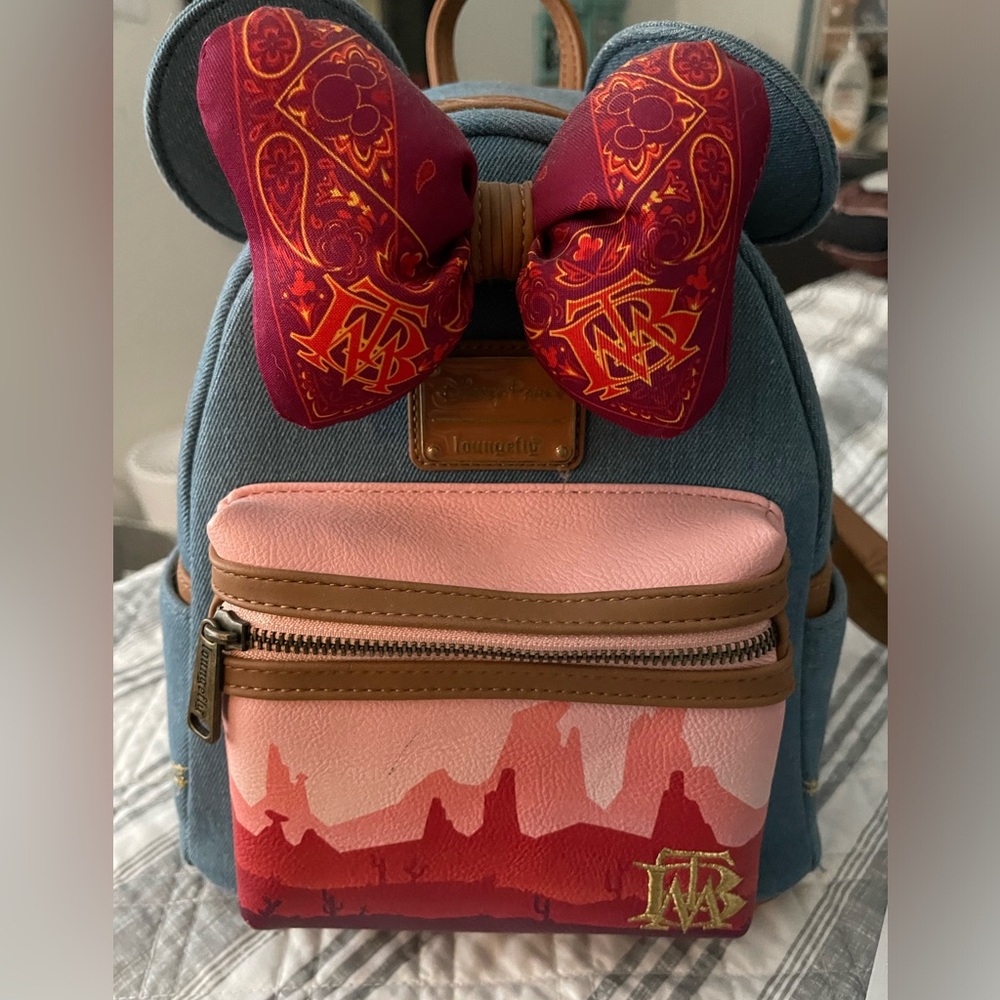 Big Thunder Mountain MMA Disney mini backpack